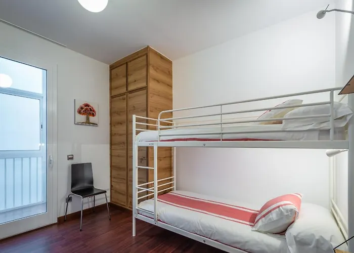 锡切斯里贝拉海滩公寓