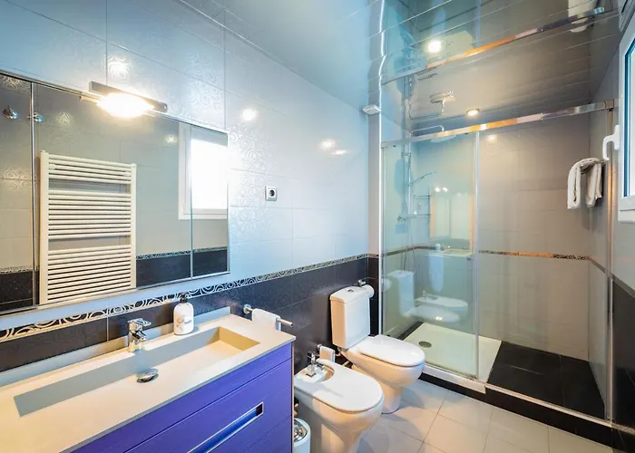 锡切斯里贝拉海滩公寓