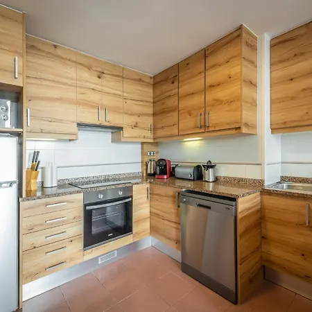 锡切斯里贝拉海滩公寓 锡切斯