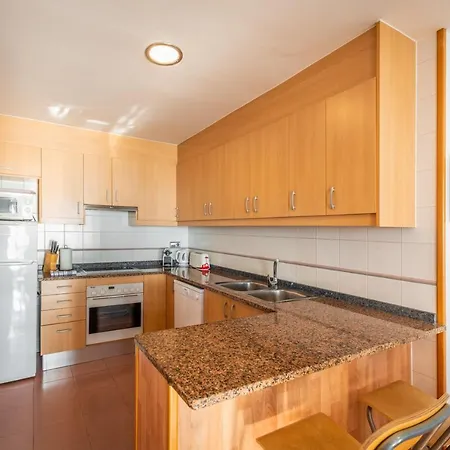 锡切斯里贝拉海滩公寓 锡切斯